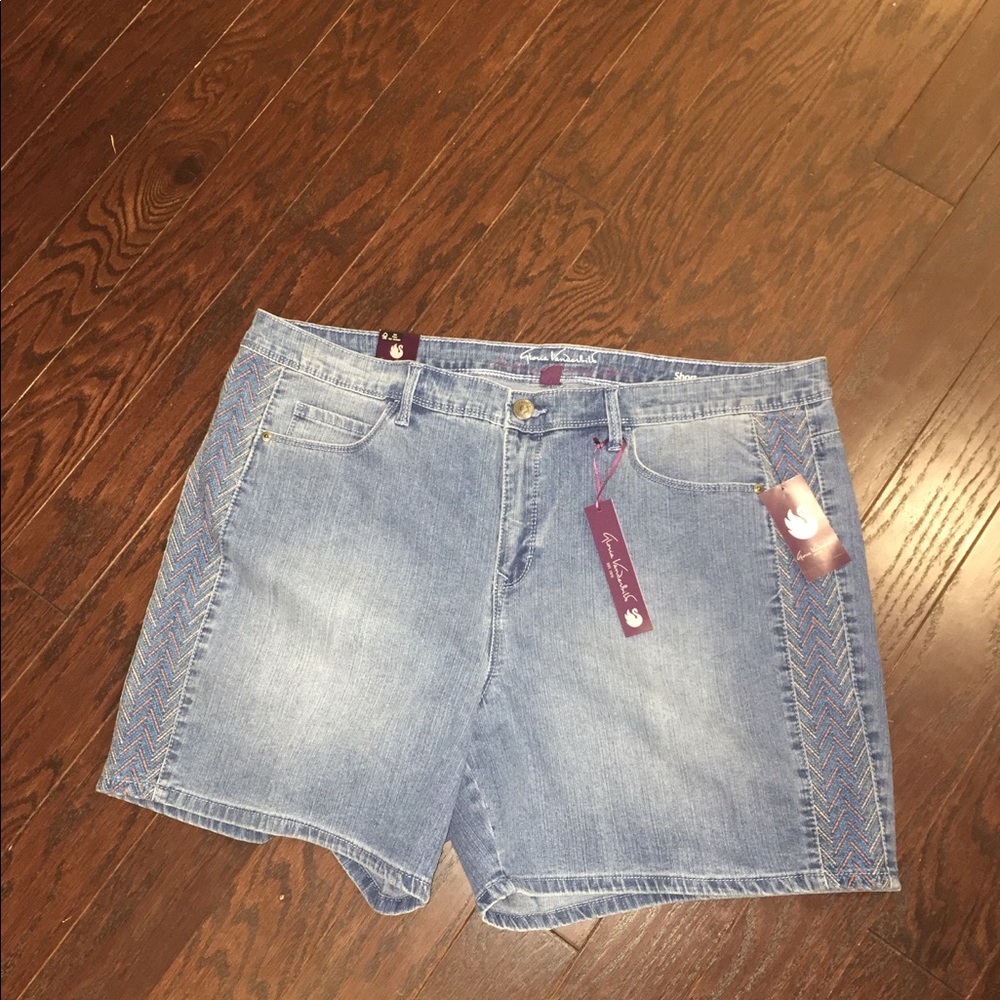 Plus Size GLORIA VANDERBILT Bermuda Jean Shorts
